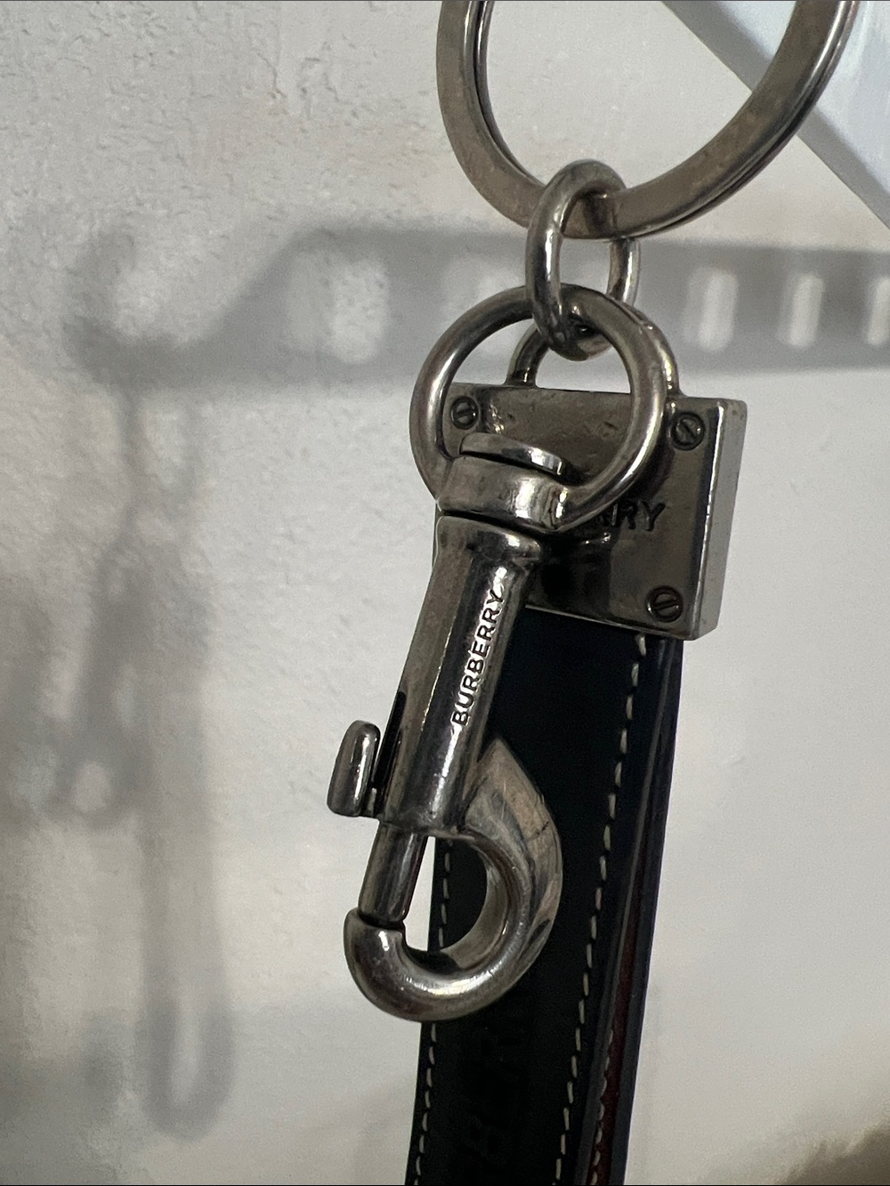 Burberry Black and Brown Leather Key Fob Strap - Designer Style - Picture 3 of 9